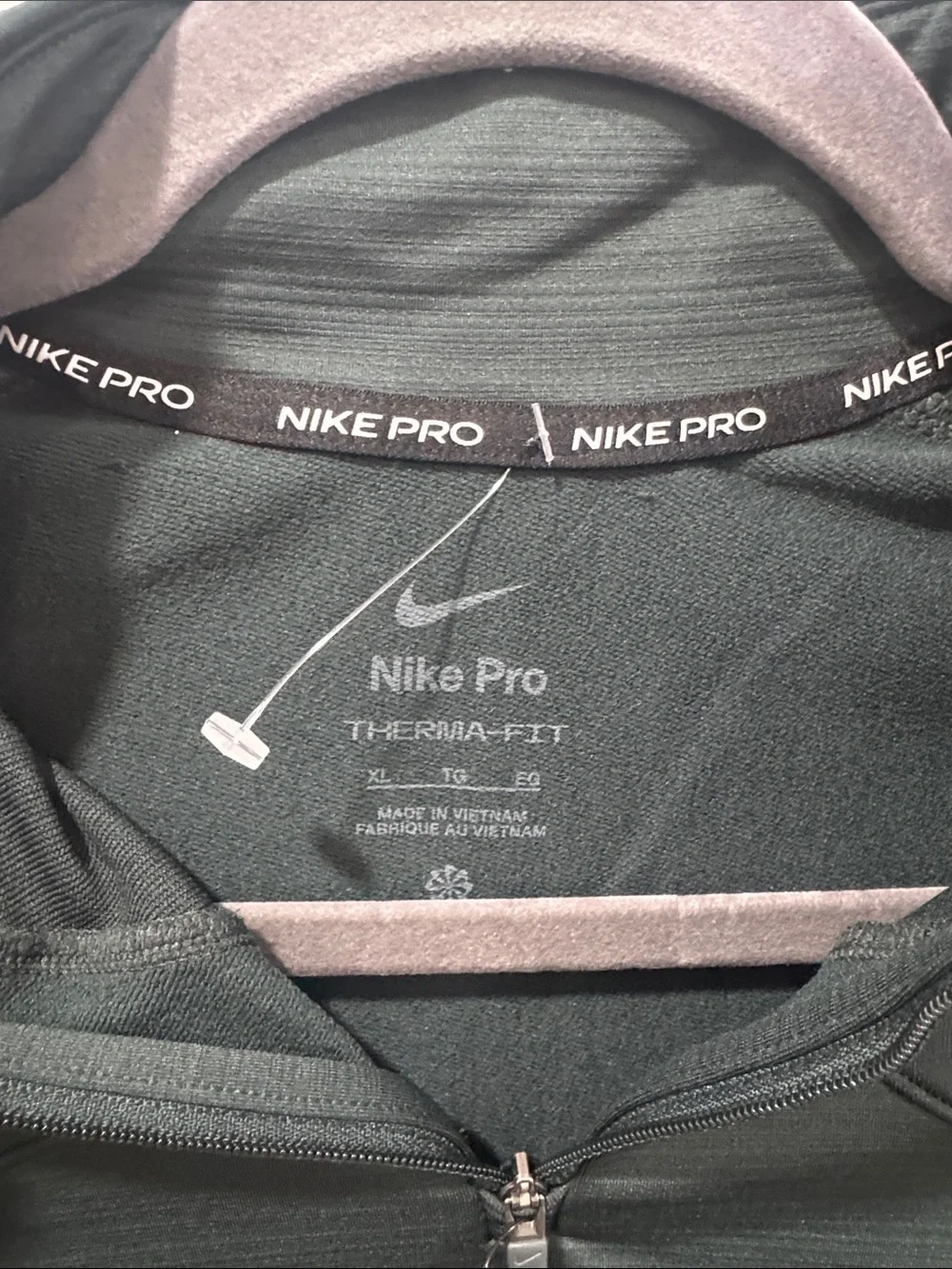 Nike Pro Kids  Long-Sleeve Half Zip Top in Dark Green